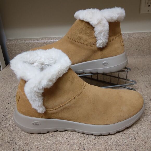 Skechers On the Go Joy Suede Booties Womens 9.5 Tan Pull On Faux Fur Lined - Picture 2 of 8